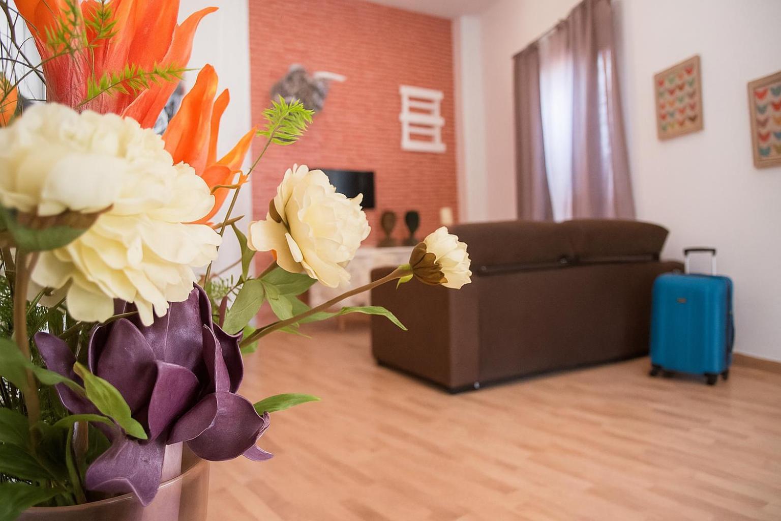 Apartamentos Sevilla Palace — Photos 2